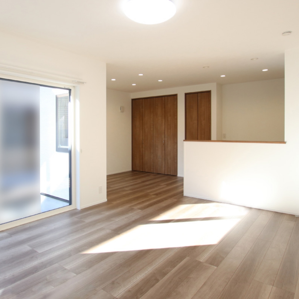 庭と光に包まれる、ゆとりを極めた平屋